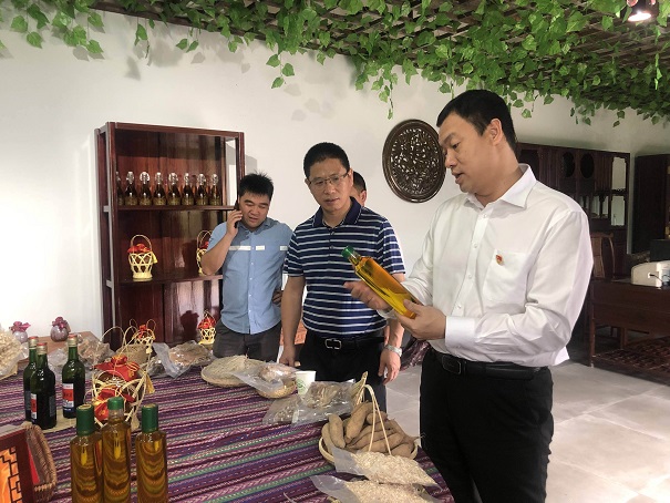 罗源县委组织部俞章龙部长赴西兰乡开展一线考核