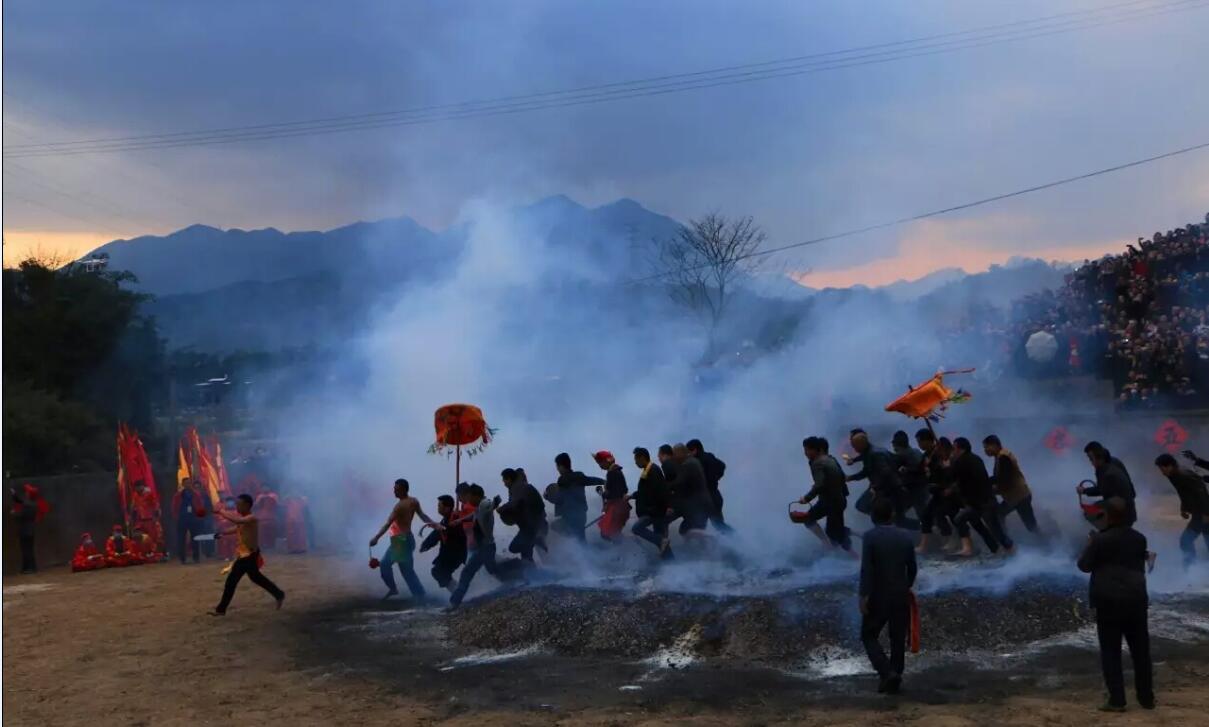 罗源凤山镇人口_罗源凤山公园(2)