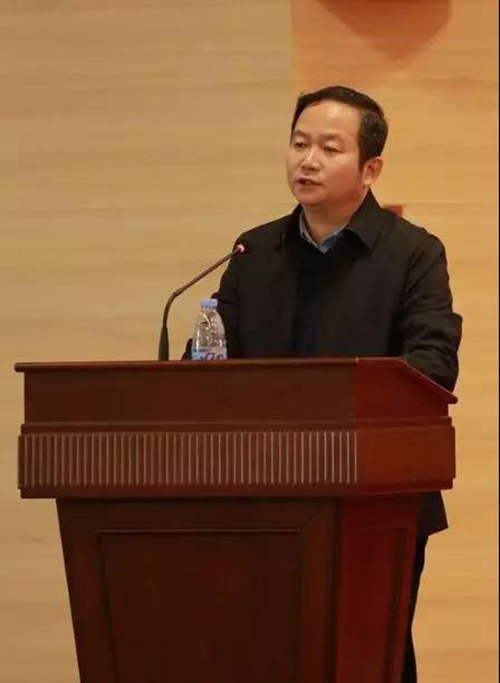倾听“人民满意的公务员、公务员集体”的为民心声
