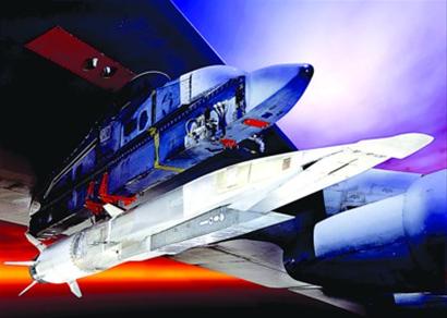 “驭波者”由B-52型轰炸机运载