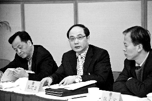 出镜人物：市人大代表、北京市金台律师事务所律师 朱建岳