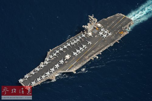 美国海军将领认为，核动力航母使得美国在世界范围内发挥了和平与稳定关键保障者的作用。图为4月20日在阿拉伯海北部海域巡航的美军“艾森豪威尔”号航母。