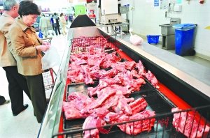 沃尔玛门店“绿色食品”造假 标签可上网购买