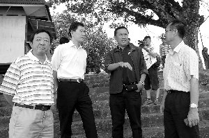 中国工作组对湄公河惨案发生水域进行现场勘察