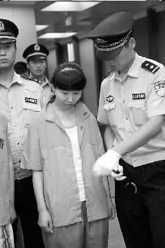 三大通讯运营商内鬼玩潜伏 兜售用户信息牟暴利
