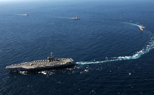 俄媒称俄航母编队无力对抗美国海军航母群