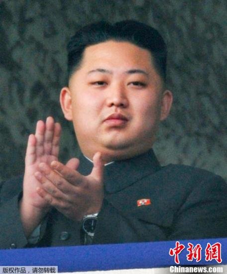 图为2010年10月10日，阅兵式上的金正恩。