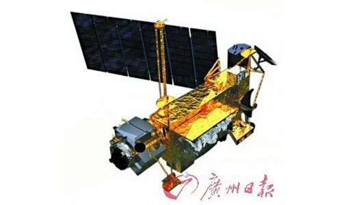 美国媒体播出疑似卫星坠落地球画面