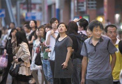上海地铁追尾原因公布 管理员释疑两删道歉微博